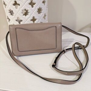 Marc Jacobs Recruit Leather Crossbody Bag in Mink